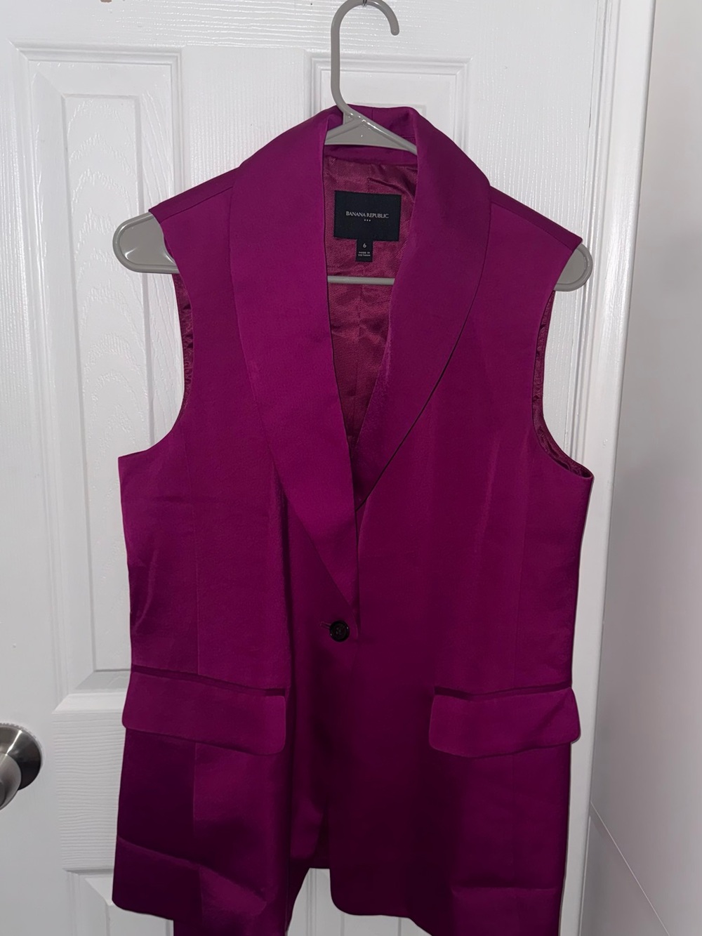 Banana Republic Women's Fuchsia Sleeveless Blazer Vest with Pants